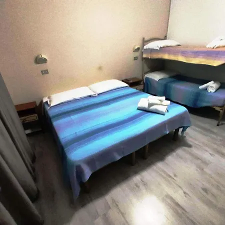 Vienna Hotel 3*