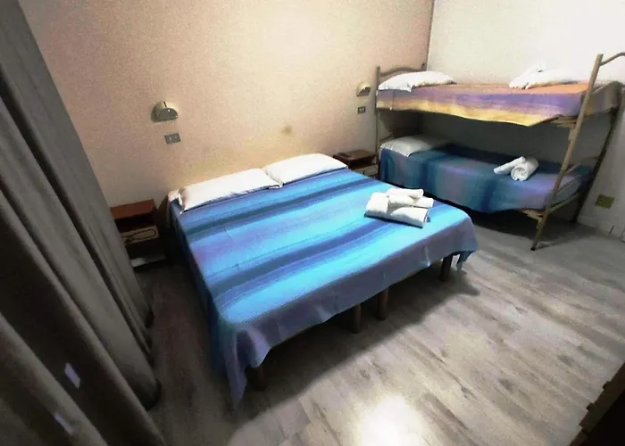 Vienna Hotel 3*